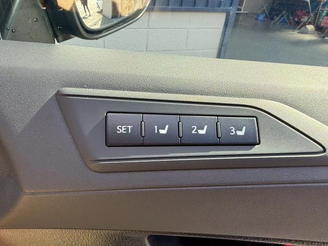 ヴェルファイア 2.5V 両側パワースライドドア 外品20インチアルミホイール ブレーキホールド オートエアコン リアエアコン ナビNSZT-Y64T パワーウインドウ バックカメラ ウインカーミラー LEDテール ETC(16枚目)