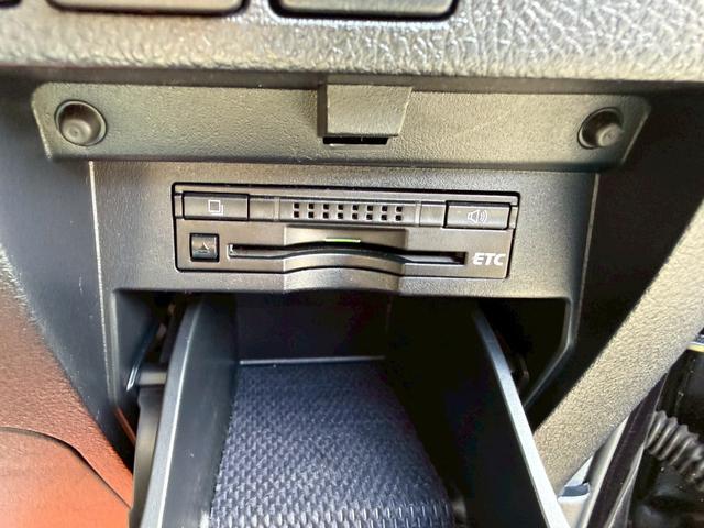 ヴェルファイア 2.5V 両側パワースライドドア 外品20インチアルミホイール ブレーキホールド オートエアコン リアエアコン ナビNSZT-Y64T パワーウインドウ バックカメラ ウインカーミラー LEDテール ETC(19枚目)