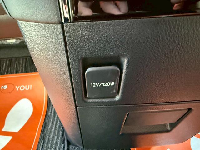 ヴェルファイア 2.5V 両側パワースライドドア 外品20インチアルミホイール ブレーキホールド オートエアコン リアエアコン ナビNSZT-Y64T パワーウインドウ バックカメラ ウインカーミラー LEDテール ETC(23枚目)