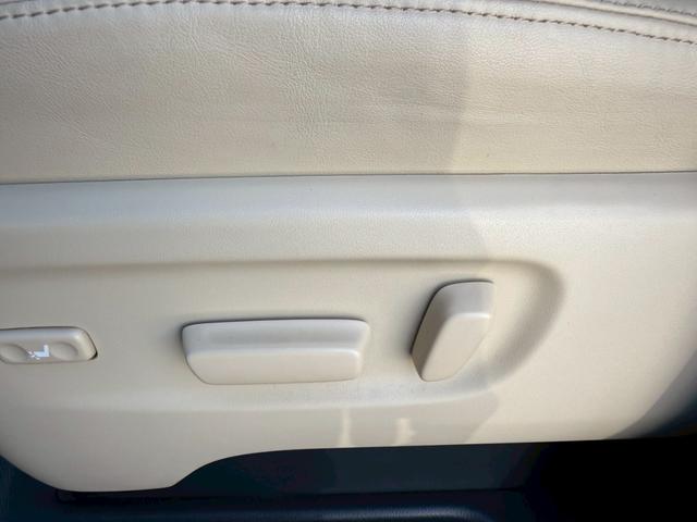 ヴェルファイア 2.5V 両側パワースライドドア 外品20インチアルミホイール ブレーキホールド オートエアコン リアエアコン ナビNSZT-Y64T パワーウインドウ バックカメラ ウインカーミラー LEDテール ETC(25枚目)