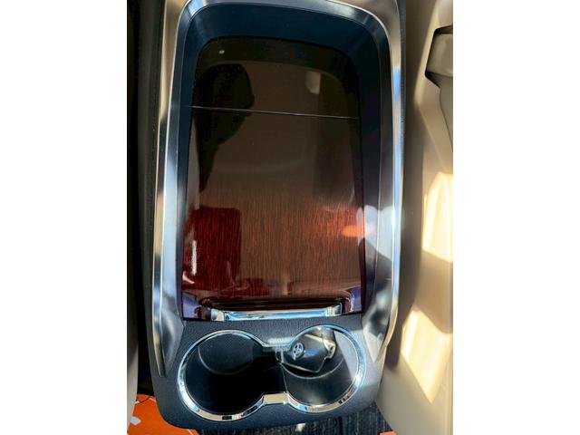 ヴェルファイア 2.5V 両側パワースライドドア 外品20インチアルミホイール ブレーキホールド オートエアコン リアエアコン ナビNSZT-Y64T パワーウインドウ バックカメラ ウインカーミラー LEDテール ETC(32枚目)