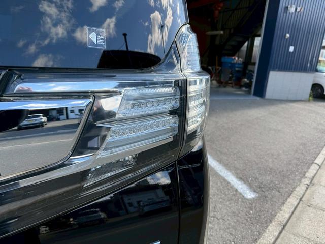 ヴェルファイア 2.5V 両側パワースライドドア 外品20インチアルミホイール ブレーキホールド オートエアコン リアエアコン ナビNSZT-Y64T パワーウインドウ バックカメラ ウインカーミラー LEDテール ETC(56枚目)