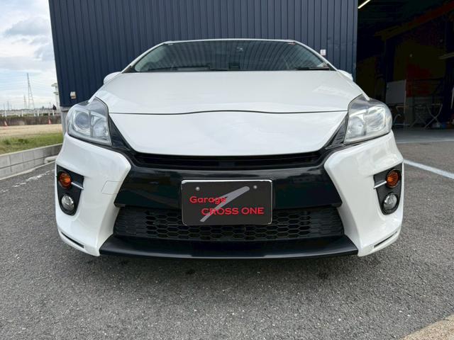 プリウス 　ＳＧ’ｓ★全席パワーウインドウ★純正１８インチホイール★ステアリングスイッチ★ＥＴＣ★地デジＴＶ★カーボン調パネル★前後ドライブレコーダー★レーダー探知機★ウインカーミラー★ＬＥＤテール★（64枚目）