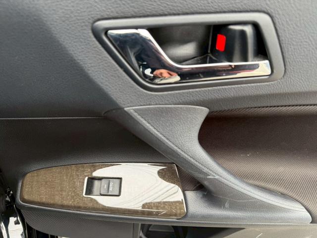 マークX 250G Fパッケージ★ハーフエアロフロント、サイド、リア★外品20インチホイール★ルーフラッピング★M,zスピードマフラー★オートエアコン★ETC★ブルートゥースオーディオ★ウインカーミラー★(13枚目)