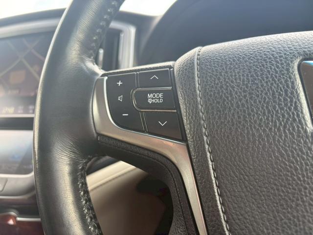 クラウンマジェスタ Fバージョン ★マジェスタFバージョン★シートメモリー★オートハイビーム★電動格納ミラースマートキー★プッシュスタート★バックカメラ★ETC★レーダー探知機★LEDルームランプ★ドライブレコーダー★(8枚目)