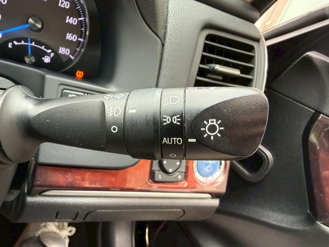 クラウンマジェスタ Fバージョン ★マジェスタFバージョン★シートメモリー★オートハイビーム★電動格納ミラースマートキー★プッシュスタート★バックカメラ★ETC★レーダー探知機★LEDルームランプ★ドライブレコーダー★(12枚目)