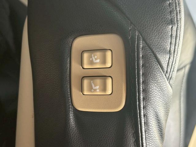 クラウンマジェスタ Fバージョン ★マジェスタFバージョン★シートメモリー★オートハイビーム★電動格納ミラースマートキー★プッシュスタート★バックカメラ★ETC★レーダー探知機★LEDルームランプ★ドライブレコーダー★(16枚目)