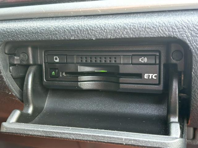 クラウンマジェスタ Fバージョン ★マジェスタFバージョン★シートメモリー★オートハイビーム★電動格納ミラースマートキー★プッシュスタート★バックカメラ★ETC★レーダー探知機★LEDルームランプ★ドライブレコーダー★(19枚目)