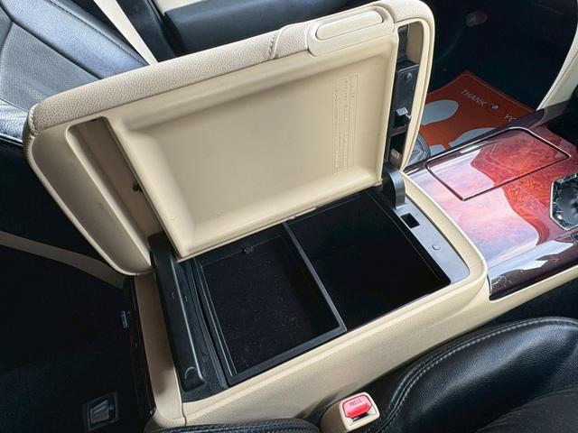 クラウンマジェスタ Fバージョン ★マジェスタFバージョン★シートメモリー★オートハイビーム★電動格納ミラースマートキー★プッシュスタート★バックカメラ★ETC★レーダー探知機★LEDルームランプ★ドライブレコーダー★(23枚目)