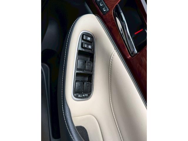 クラウンマジェスタ Fバージョン ★マジェスタFバージョン★シートメモリー★オートハイビーム★電動格納ミラースマートキー★プッシュスタート★バックカメラ★ETC★レーダー探知機★LEDルームランプ★ドライブレコーダー★(34枚目)