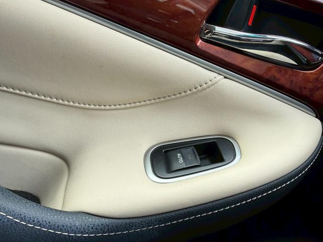 クラウンマジェスタ Fバージョン ★マジェスタFバージョン★シートメモリー★オートハイビーム★電動格納ミラースマートキー★プッシュスタート★バックカメラ★ETC★レーダー探知機★LEDルームランプ★ドライブレコーダー★(35枚目)