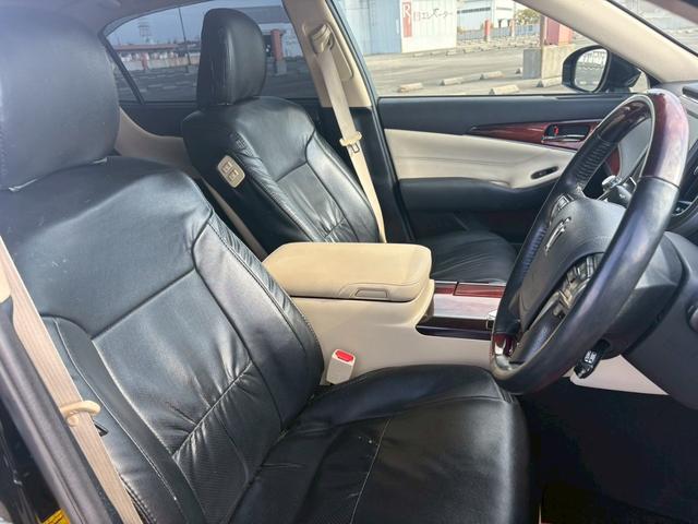 クラウンマジェスタ Fバージョン ★マジェスタFバージョン★シートメモリー★オートハイビーム★電動格納ミラースマートキー★プッシュスタート★バックカメラ★ETC★レーダー探知機★LEDルームランプ★ドライブレコーダー★(55枚目)