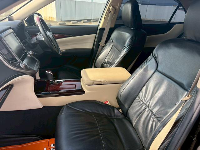 クラウンマジェスタ Fバージョン ★マジェスタFバージョン★シートメモリー★オートハイビーム★電動格納ミラースマートキー★プッシュスタート★バックカメラ★ETC★レーダー探知機★LEDルームランプ★ドライブレコーダー★(57枚目)