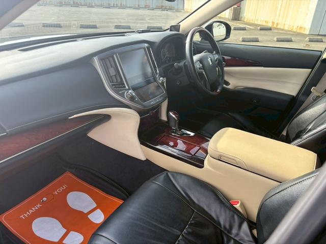 クラウンマジェスタ Fバージョン ★マジェスタFバージョン★シートメモリー★オートハイビーム★電動格納ミラースマートキー★プッシュスタート★バックカメラ★ETC★レーダー探知機★LEDルームランプ★ドライブレコーダー★(58枚目)