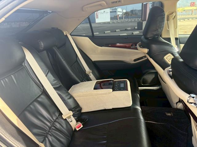 クラウンマジェスタ Fバージョン ★マジェスタFバージョン★シートメモリー★オートハイビーム★電動格納ミラースマートキー★プッシュスタート★バックカメラ★ETC★レーダー探知機★LEDルームランプ★ドライブレコーダー★(59枚目)