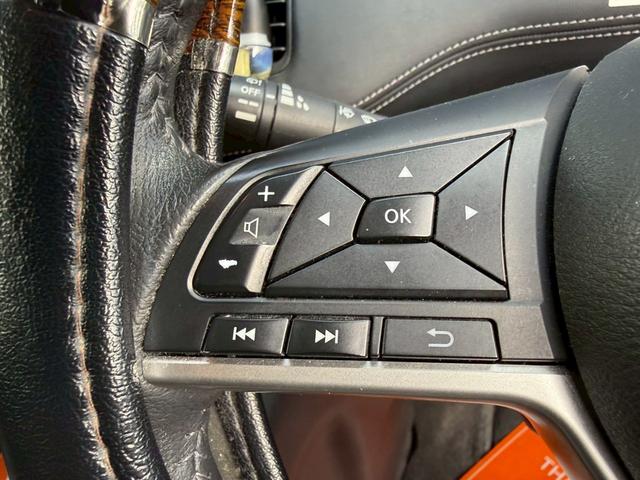 セレナ 　ハイウェイスター　Ｖ★カロッツェリアナビ★バックカメラ★全方位カメラ★衝突軽減装置★ＥＴＣ★両側パワースライドドア★オートライト★ステアリングスイッチ★フリップダウンモニター★デジタルインナーミラー★（9枚目）