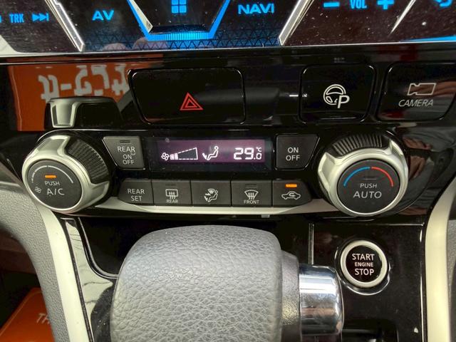 セレナ 　ハイウェイスター　Ｖ★カロッツェリアナビ★バックカメラ★全方位カメラ★衝突軽減装置★ＥＴＣ★両側パワースライドドア★オートライト★ステアリングスイッチ★フリップダウンモニター★デジタルインナーミラー★（18枚目）