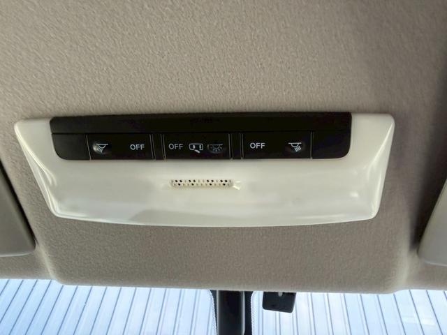 セレナ 　ハイウェイスター　Ｖ★カロッツェリアナビ★バックカメラ★全方位カメラ★衝突軽減装置★ＥＴＣ★両側パワースライドドア★オートライト★ステアリングスイッチ★フリップダウンモニター★デジタルインナーミラー★（34枚目）