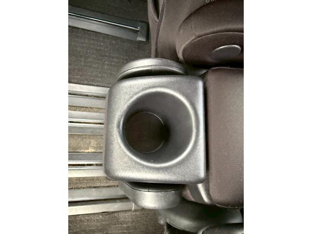 セレナ 　ハイウェイスター　Ｖ★カロッツェリアナビ★バックカメラ★全方位カメラ★衝突軽減装置★ＥＴＣ★両側パワースライドドア★オートライト★ステアリングスイッチ★フリップダウンモニター★デジタルインナーミラー★（35枚目）