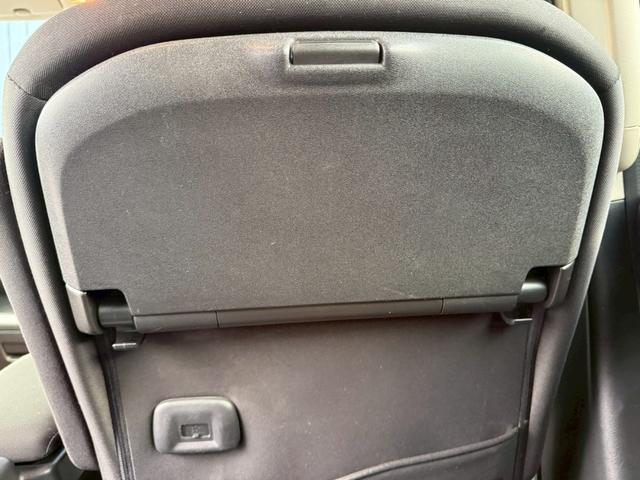 セレナ 　ハイウェイスター　Ｖ★カロッツェリアナビ★バックカメラ★全方位カメラ★衝突軽減装置★ＥＴＣ★両側パワースライドドア★オートライト★ステアリングスイッチ★フリップダウンモニター★デジタルインナーミラー★（38枚目）