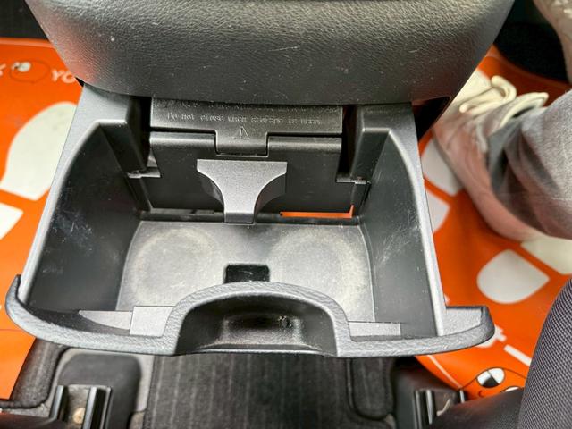 セレナ 　ハイウェイスター　Ｖ★カロッツェリアナビ★バックカメラ★全方位カメラ★衝突軽減装置★ＥＴＣ★両側パワースライドドア★オートライト★ステアリングスイッチ★フリップダウンモニター★デジタルインナーミラー★（43枚目）