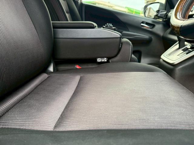 セレナ 　ハイウェイスター　Ｖ★カロッツェリアナビ★バックカメラ★全方位カメラ★衝突軽減装置★ＥＴＣ★両側パワースライドドア★オートライト★ステアリングスイッチ★フリップダウンモニター★デジタルインナーミラー★（63枚目）