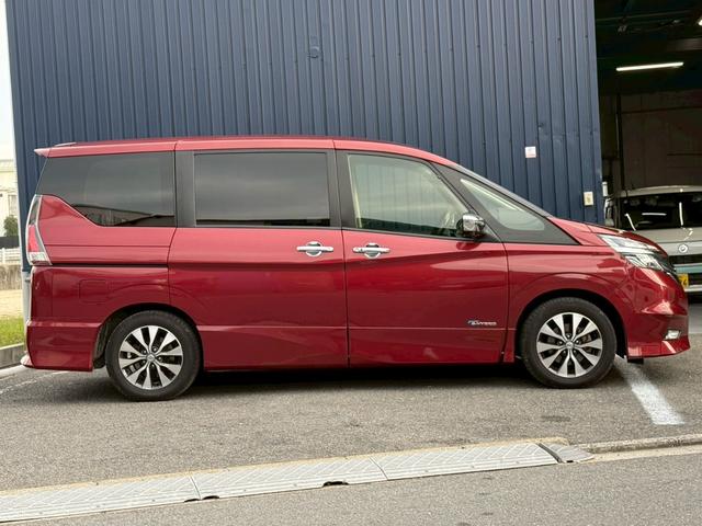 セレナ 　ハイウェイスター　Ｖ★カロッツェリアナビ★バックカメラ★全方位カメラ★衝突軽減装置★ＥＴＣ★両側パワースライドドア★オートライト★ステアリングスイッチ★フリップダウンモニター★デジタルインナーミラー★（70枚目）