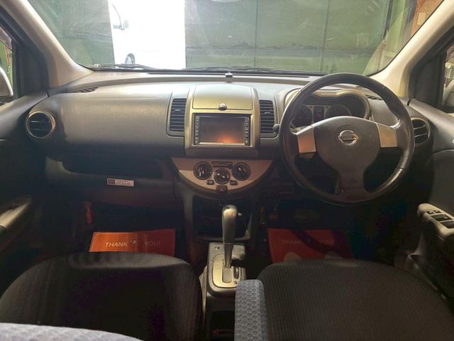 ノート 　★日産ノートＳ　Ｖパッケージ★ナビ★オーディオ★ＡＭ★ＦＭ★ＤＶＤ★バックカメラ★ＥＴＣ★電動格納ミラー★光軸ダイアル★フロアマット★ドアバイザー★ＵＳＢチャージャー★ドリンクフォルダー★（4枚目）