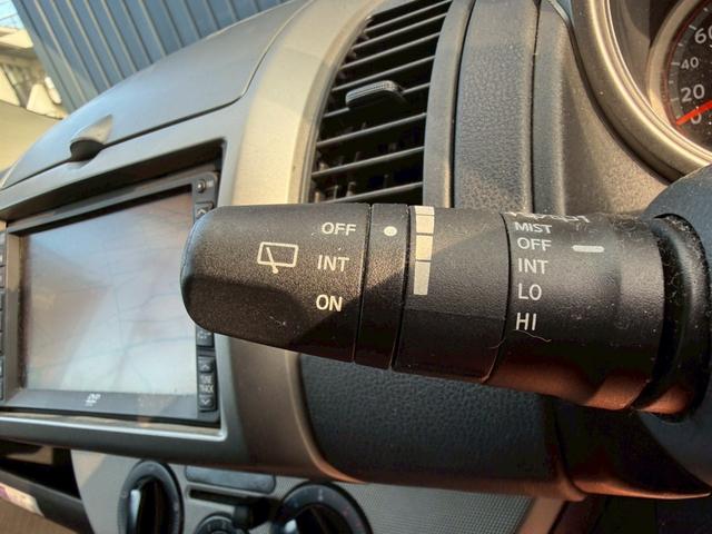 ノート 　★日産ノートＳ　Ｖパッケージ★ナビ★オーディオ★ＡＭ★ＦＭ★ＤＶＤ★バックカメラ★ＥＴＣ★電動格納ミラー★光軸ダイアル★フロアマット★ドアバイザー★ＵＳＢチャージャー★ドリンクフォルダー★（8枚目）