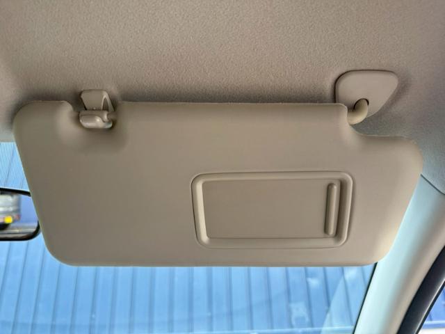 ノート 　★日産ノートＳ　Ｖパッケージ★ナビ★オーディオ★ＡＭ★ＦＭ★ＤＶＤ★バックカメラ★ＥＴＣ★電動格納ミラー★光軸ダイアル★フロアマット★ドアバイザー★ＵＳＢチャージャー★ドリンクフォルダー★（21枚目）