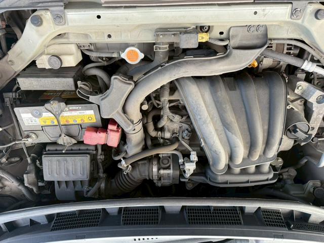 ノート 　★日産ノートＳ　Ｖパッケージ★ナビ★オーディオ★ＡＭ★ＦＭ★ＤＶＤ★バックカメラ★ＥＴＣ★電動格納ミラー★光軸ダイアル★フロアマット★ドアバイザー★ＵＳＢチャージャー★ドリンクフォルダー★（30枚目）