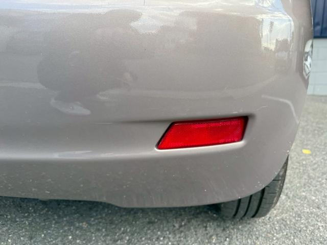 ノート 　★日産ノートＳ　Ｖパッケージ★ナビ★オーディオ★ＡＭ★ＦＭ★ＤＶＤ★バックカメラ★ＥＴＣ★電動格納ミラー★光軸ダイアル★フロアマット★ドアバイザー★ＵＳＢチャージャー★ドリンクフォルダー★（41枚目）