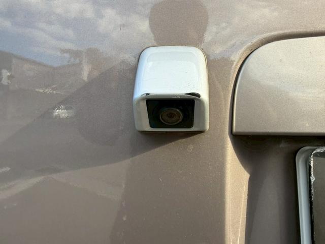 ノート 　★日産ノートＳ　Ｖパッケージ★ナビ★オーディオ★ＡＭ★ＦＭ★ＤＶＤ★バックカメラ★ＥＴＣ★電動格納ミラー★光軸ダイアル★フロアマット★ドアバイザー★ＵＳＢチャージャー★ドリンクフォルダー★（46枚目）