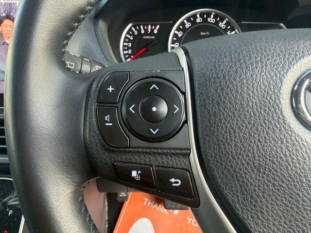 ヴォクシー 　２．０ＺＳ煌　７人乗★アルパイン１０インチナビ★地デジＴＶ★両側パワースライドドア★アイドリングストップ★プッシュスタート★ＥＴＣ★１８インチ社外ホイール★シートカバー★スマートキー★バックカメラ★（10枚目）