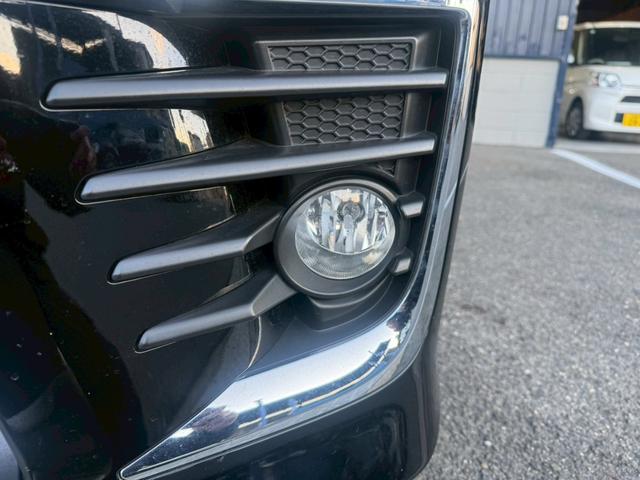 ヴォクシー 　２．０ＺＳ煌　７人乗★アルパイン１０インチナビ★地デジＴＶ★両側パワースライドドア★アイドリングストップ★プッシュスタート★ＥＴＣ★１８インチ社外ホイール★シートカバー★スマートキー★バックカメラ★（41枚目）