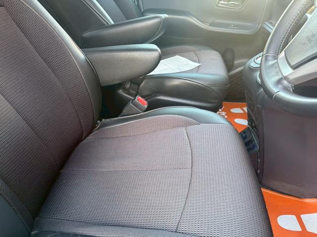 ヴォクシー 　２．０ＺＳ煌　７人乗★アルパイン１０インチナビ★地デジＴＶ★両側パワースライドドア★アイドリングストップ★プッシュスタート★ＥＴＣ★１８インチ社外ホイール★シートカバー★スマートキー★バックカメラ★（53枚目）