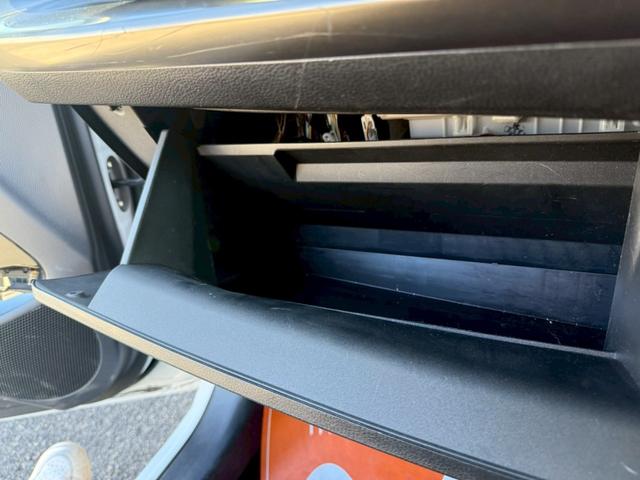 アクア Ｚ　１．５　Ｚ★純正ナビ★地デジＴＶ★バックカメラ★ＥＴＣ★ＡＣ１００Ｖ★ＥＴＣ★電動格納ミラー★スマートキー★プッシュスタート★前後ドライブレコーダー★ステアリングスイッチ★クルーズコントロール★（27枚目）