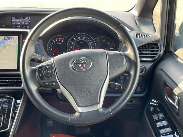 ヴォクシー ZS 煌II ・純正ナビ・フリップダウンモニター・ETC・オートクルーズコントロール・両側電動スライドドア・プッシュスタート・アイドリングストップ・ステアリングスイッチ・衝突軽減ブレーキ・車線逸脱警報装置(10枚目)