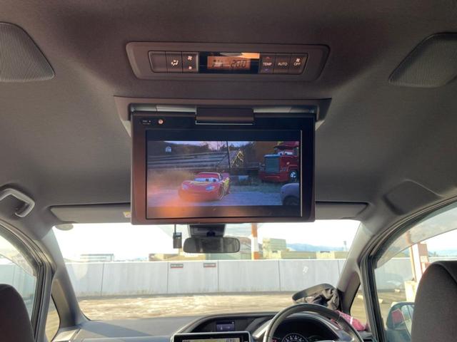 ヴォクシー ZS 煌II ・純正ナビ・フリップダウンモニター・ETC・オートクルーズコントロール・両側電動スライドドア・プッシュスタート・アイドリングストップ・ステアリングスイッチ・衝突軽減ブレーキ・車線逸脱警報装置(14枚目)