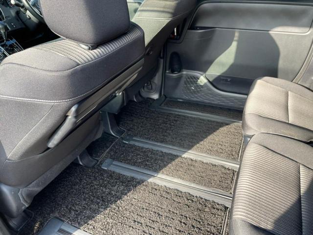 ヴォクシー ZS 煌II ・純正ナビ・フリップダウンモニター・ETC・オートクルーズコントロール・両側電動スライドドア・プッシュスタート・アイドリングストップ・ステアリングスイッチ・衝突軽減ブレーキ・車線逸脱警報装置(31枚目)