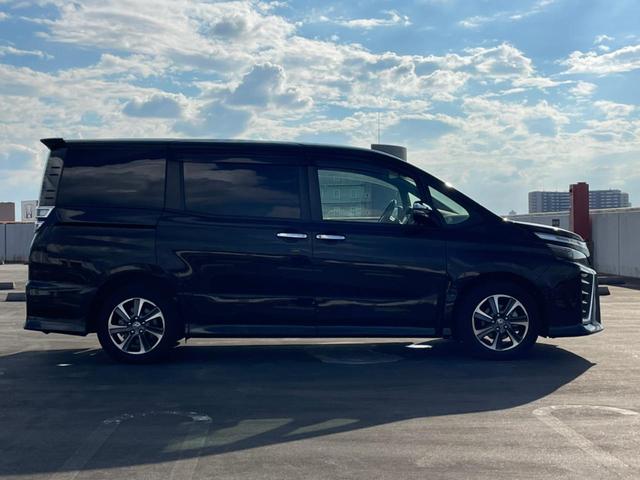 ヴォクシー ZS 煌II ・純正ナビ・フリップダウンモニター・ETC・オートクルーズコントロール・両側電動スライドドア・プッシュスタート・アイドリングストップ・ステアリングスイッチ・衝突軽減ブレーキ・車線逸脱警報装置(40枚目)