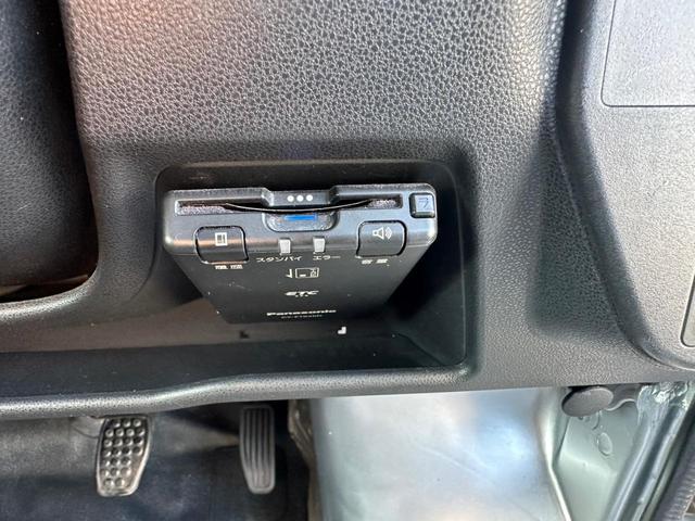 ハイゼットカーゴ DX ・社外ナビ・フルセグ・ETC・ドライブレコーダー前後・アイドリングストップ・キーレスキー・ヘッドライトレベライザー・ドアバイザー・フロアマット(17枚目)