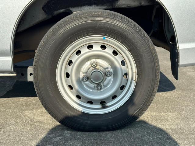 ハイゼットカーゴ DX ・社外ナビ・フルセグ・ETC・ドライブレコーダー前後・アイドリングストップ・キーレスキー・ヘッドライトレベライザー・ドアバイザー・フロアマット(18枚目)