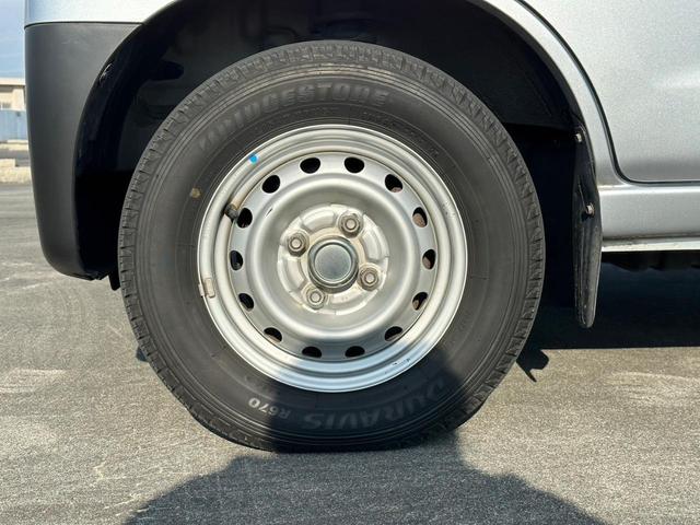 ハイゼットカーゴ DX ・社外ナビ・フルセグ・ETC・ドライブレコーダー前後・アイドリングストップ・キーレスキー・ヘッドライトレベライザー・ドアバイザー・フロアマット(19枚目)