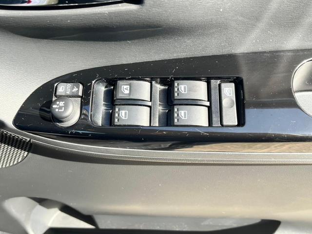 タント Ｘ　ＶＳ　ＳＡＩＩＩ　・スマートキー・プッシュスタート・純正ナビ・地デジ・パノラマモニター・ＥＴＣ・両側パワースライドドア・アイドリングストップ・シートヒーター・スマートアシスト・純正アルミ１４インチ・ＬＥＤヘッドライト（16枚目）