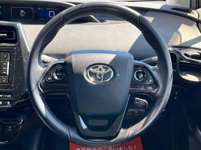 プリウス S・地デジナビ・ETC・クルーズコントロール ・地デジナビ・ETC・クルーズコントロール・プッシュスタート・ステアリングスイッチ・オートライト・プリクラッシュセーフティ・スマートキー・フロアマット・オートエアコン・LEDヘッドライト・ドアバイザー(11枚目)