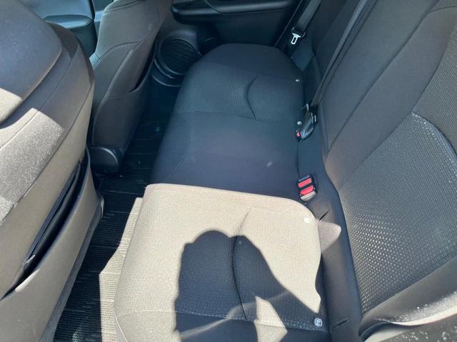 プリウス S・地デジナビ・ETC・クルーズコントロール ・地デジナビ・ETC・クルーズコントロール・プッシュスタート・ステアリングスイッチ・オートライト・プリクラッシュセーフティ・スマートキー・フロアマット・オートエアコン・LEDヘッドライト・ドアバイザー(29枚目)