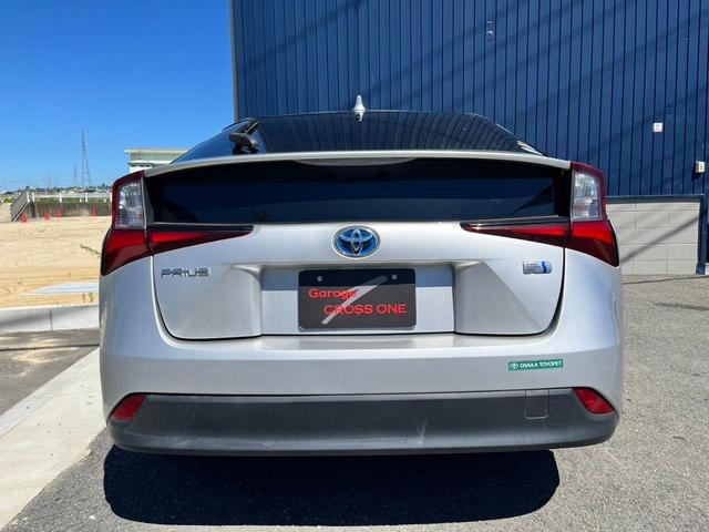 プリウス S・地デジナビ・ETC・クルーズコントロール ・地デジナビ・ETC・クルーズコントロール・プッシュスタート・ステアリングスイッチ・オートライト・プリクラッシュセーフティ・スマートキー・フロアマット・オートエアコン・LEDヘッドライト・ドアバイザー(34枚目)