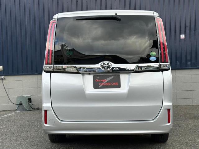 ノア Ｘ★純正ナビ★ブルートゥースオーディオ★ＥＴＣ★ＬＤＡ　★純正ナビ★ブルートゥースオーディオ★ＥＴＣ★ＬＤＡ★ＰＣＳ★ステアリングリモコン★クルーズコントロール★プッシュスタート★スマートキー★両側パワースライド★７人乗り★オートミラー★純正フロアマット（41枚目）