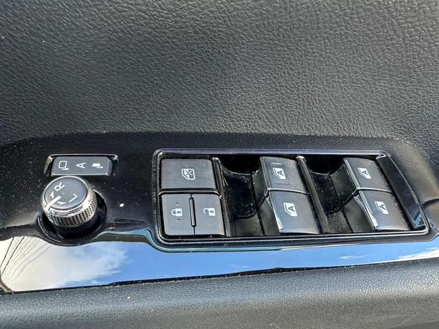 アルファード 2.5S ★ダブルエアコン★パワーウインドウ★パワーステアリング★安全装備★キーレスエントリー★スマートキー★盗難防止システム★衝突安全ボディ★クリアランスソナー★ウォークスルー★フルフラット★3列シート★(17枚目)